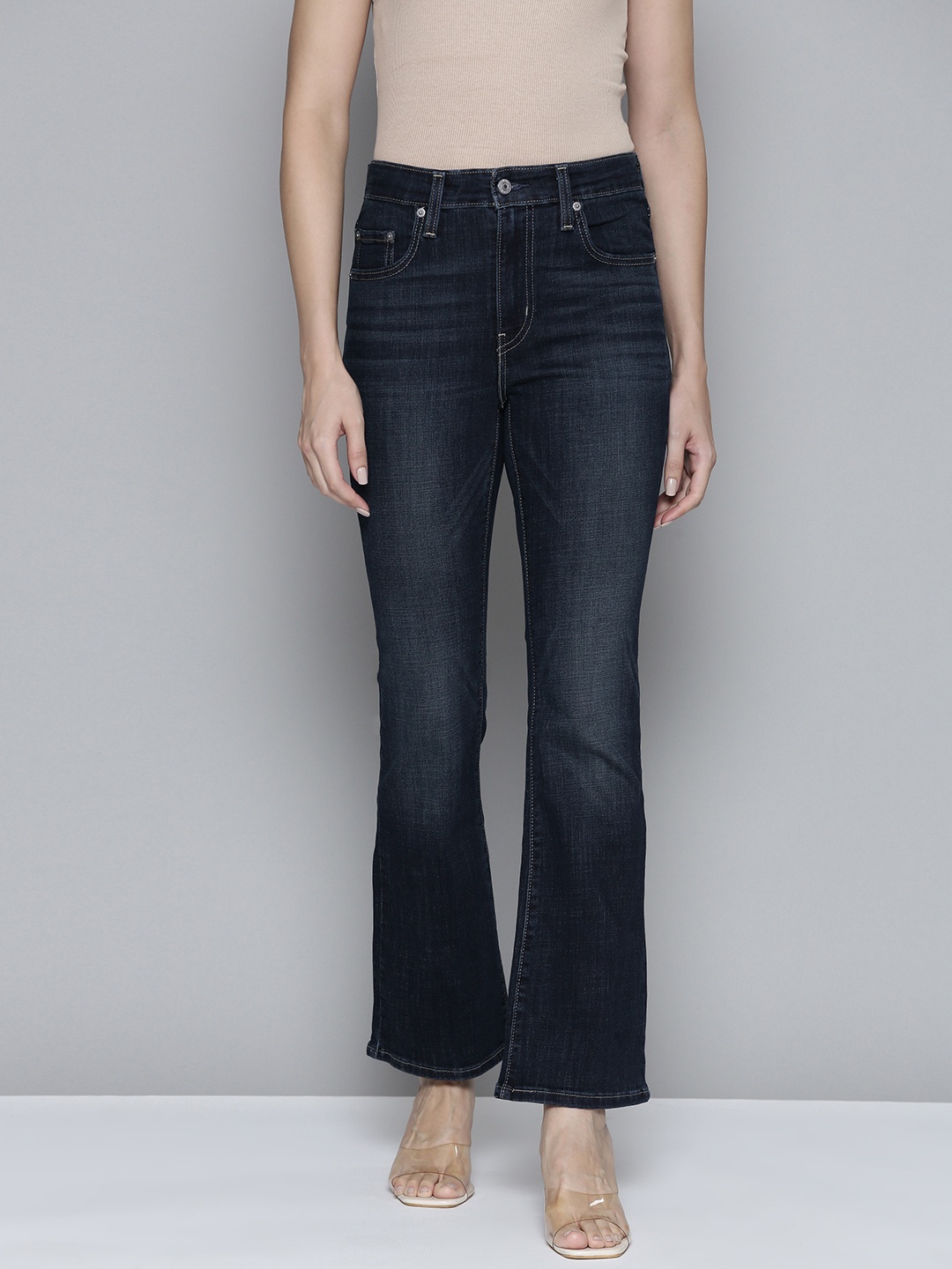 

Levis Women 725 Bootcut High-Rise Heavy Fade Stretchable Jeans, Navy blue