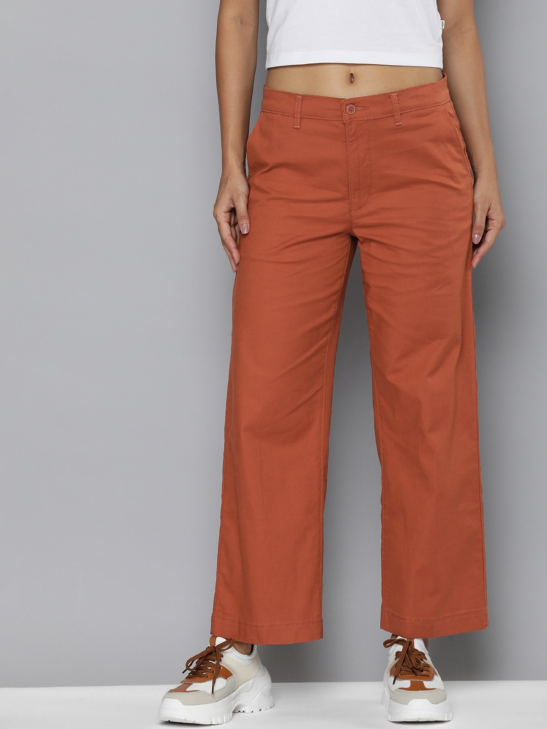 

Levis Women Mid-Rise Parallel Trousers, Rust