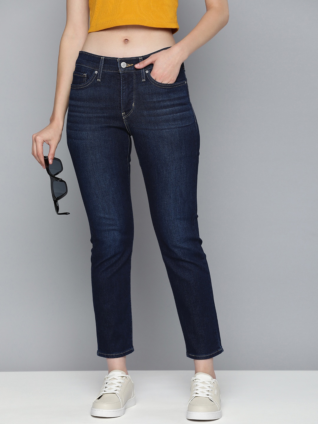 

Levis Women Stretchable Mid Rise 312 Slim Fit Jeans, Navy blue