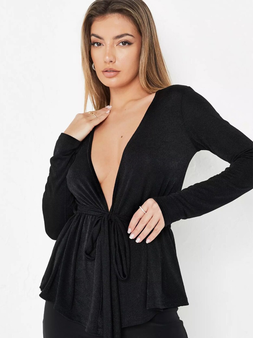 

Styched V-Neck Waist Tie-Up Top, Black