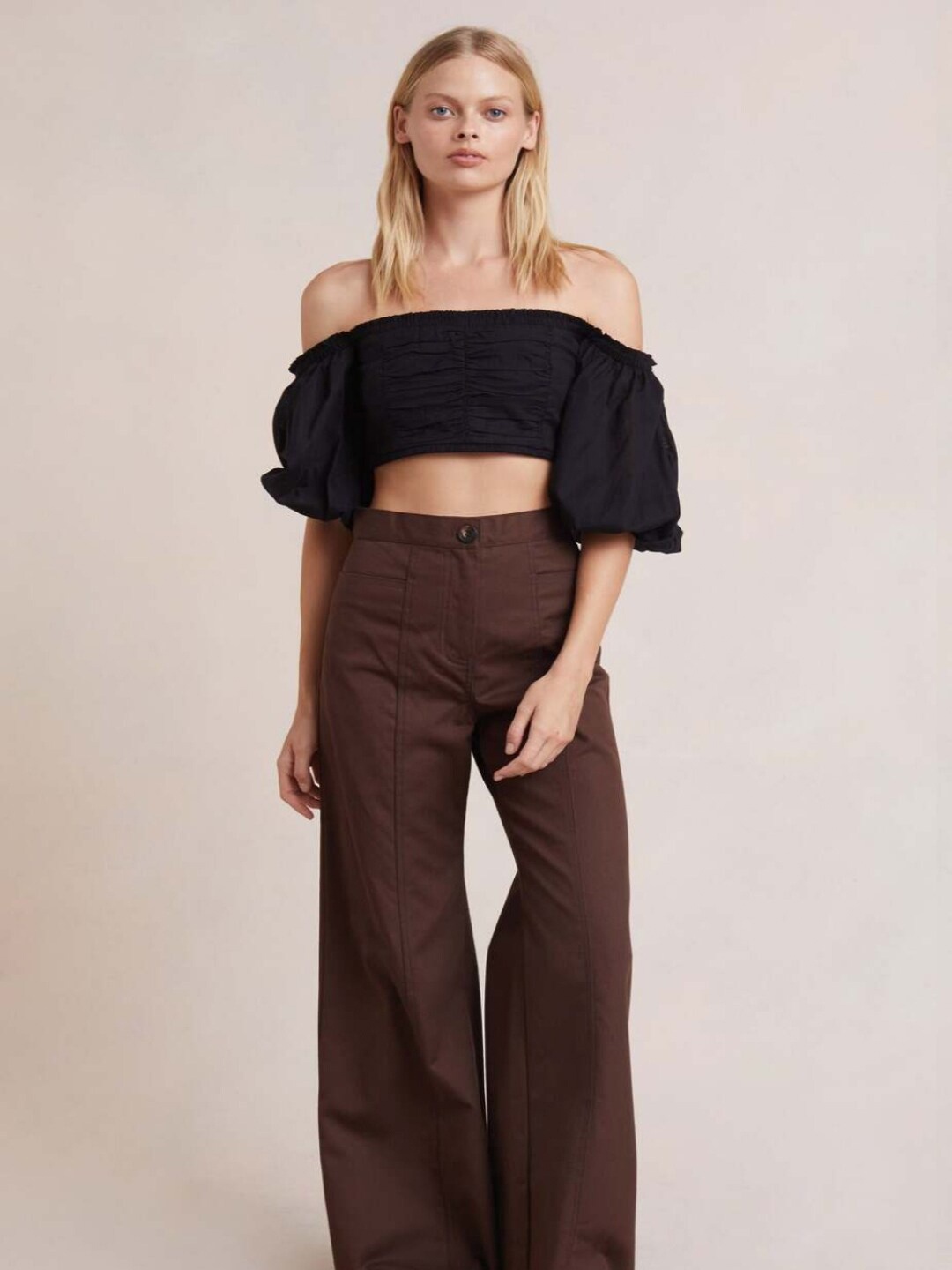 

Styched Off-Shoulder Cotton Cotton Bardot Crop Top, Black