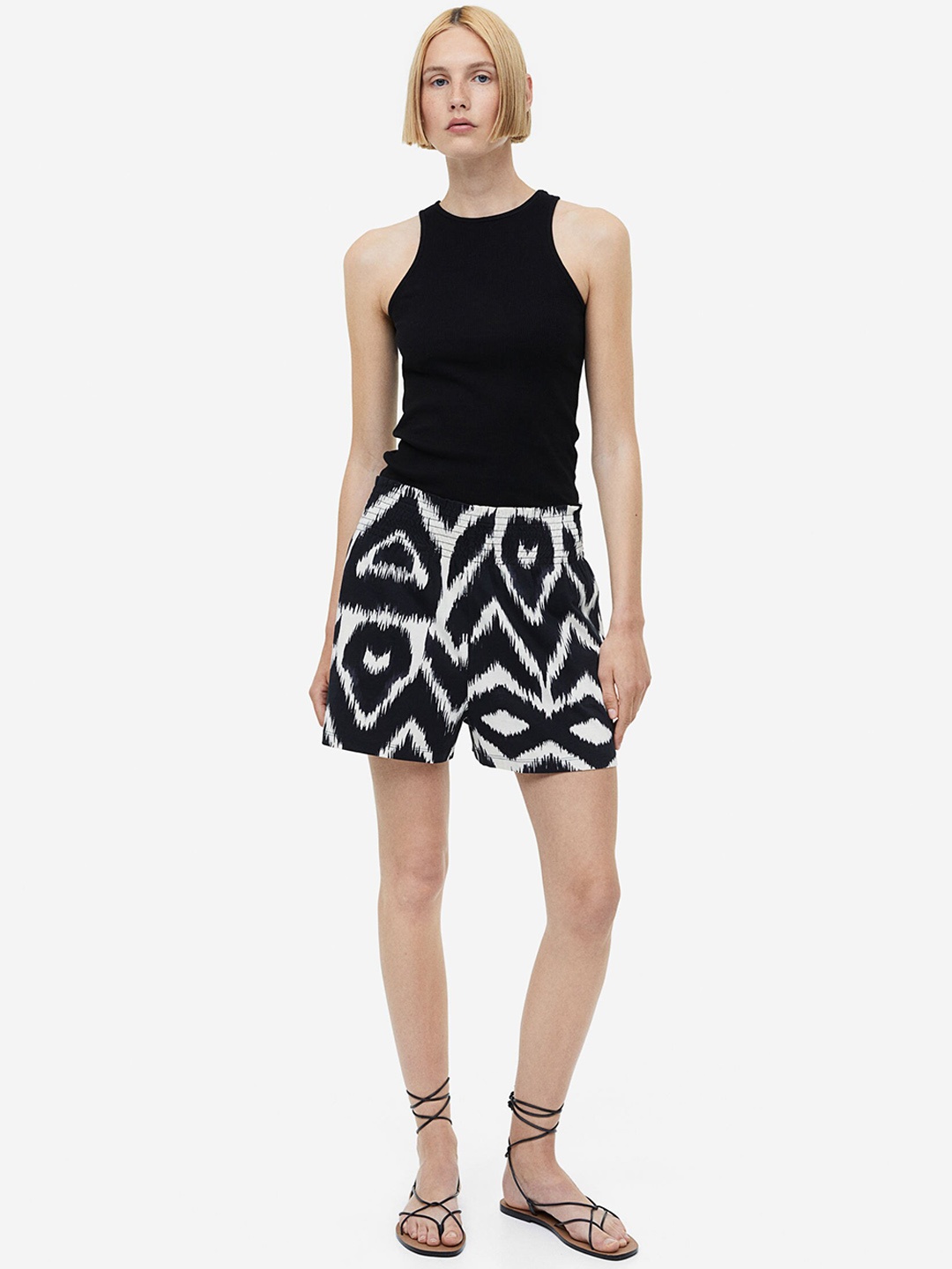 

H&M Women Pure Cotton Pull-On Shorts, Black