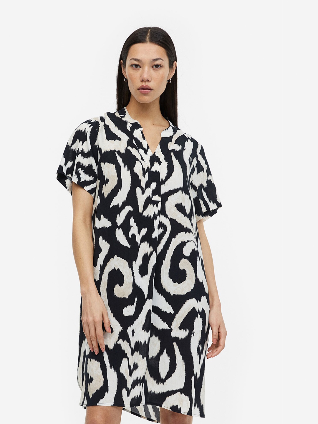 

H&M V-Neck Tunic, Black