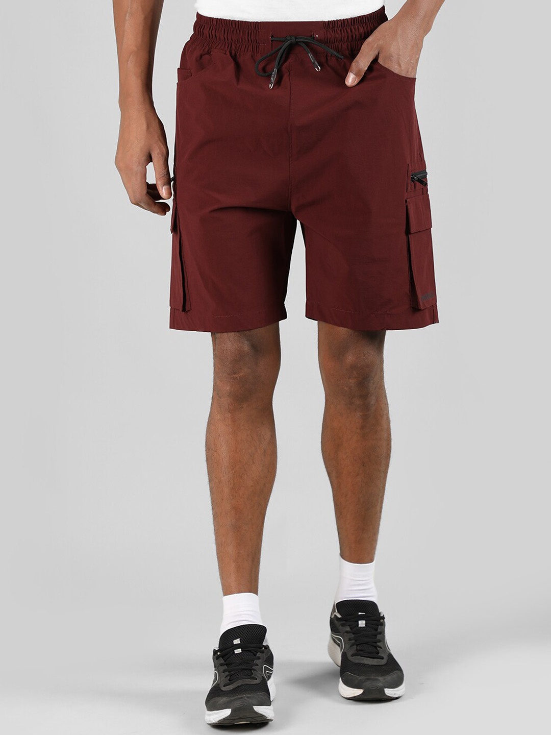 

CHKOKKO Men Mid-Rise Cargo Sports Shorts, Maroon