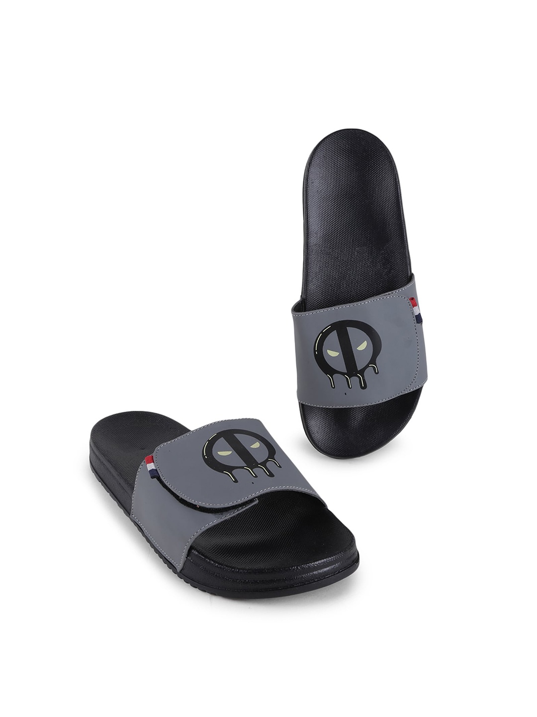 

PERY PAO Men Printed Sliders, Grey