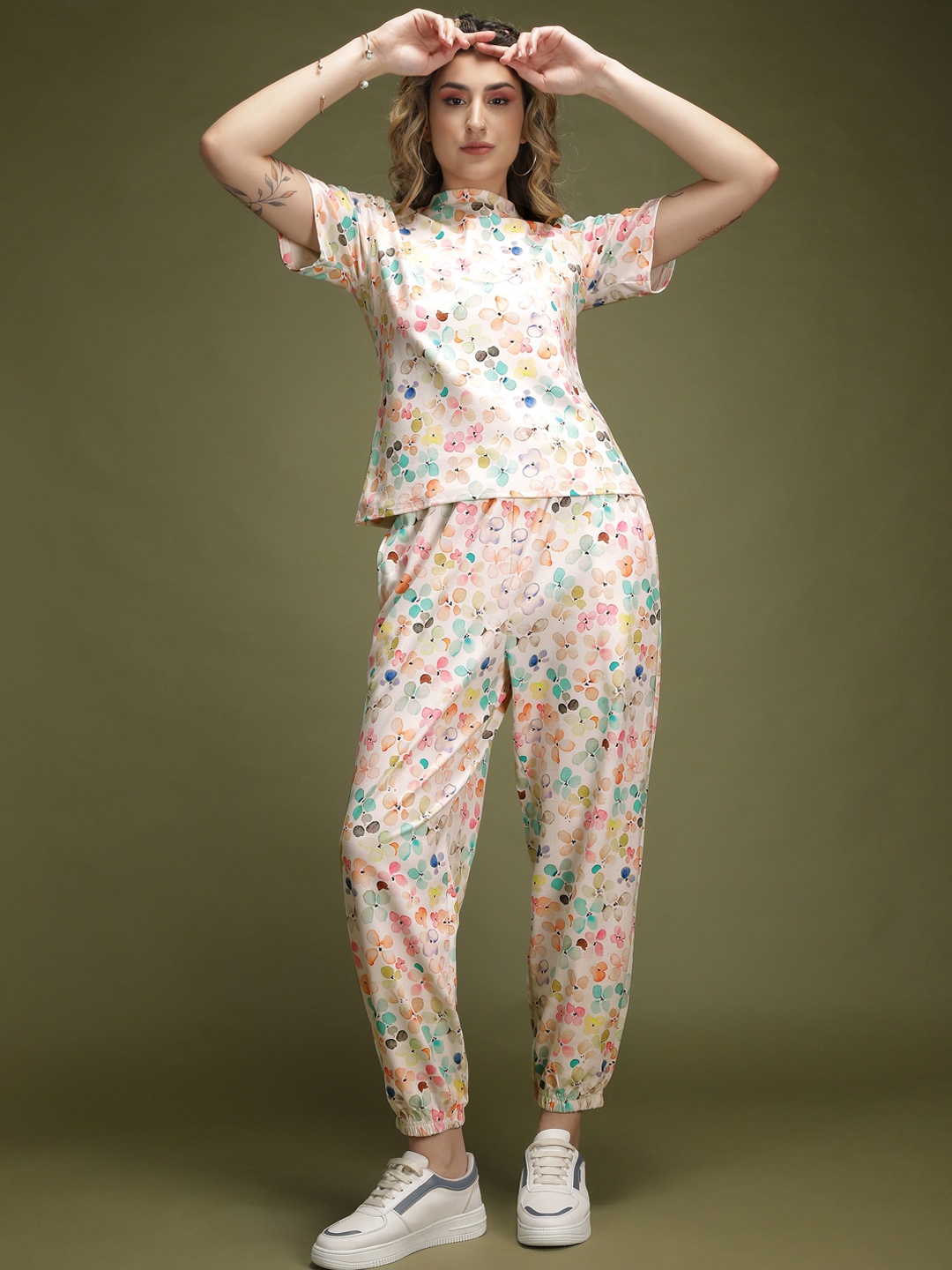 

Ekta Textiles Tie & Dye Pure Cotton T-shirt With Jogger, White