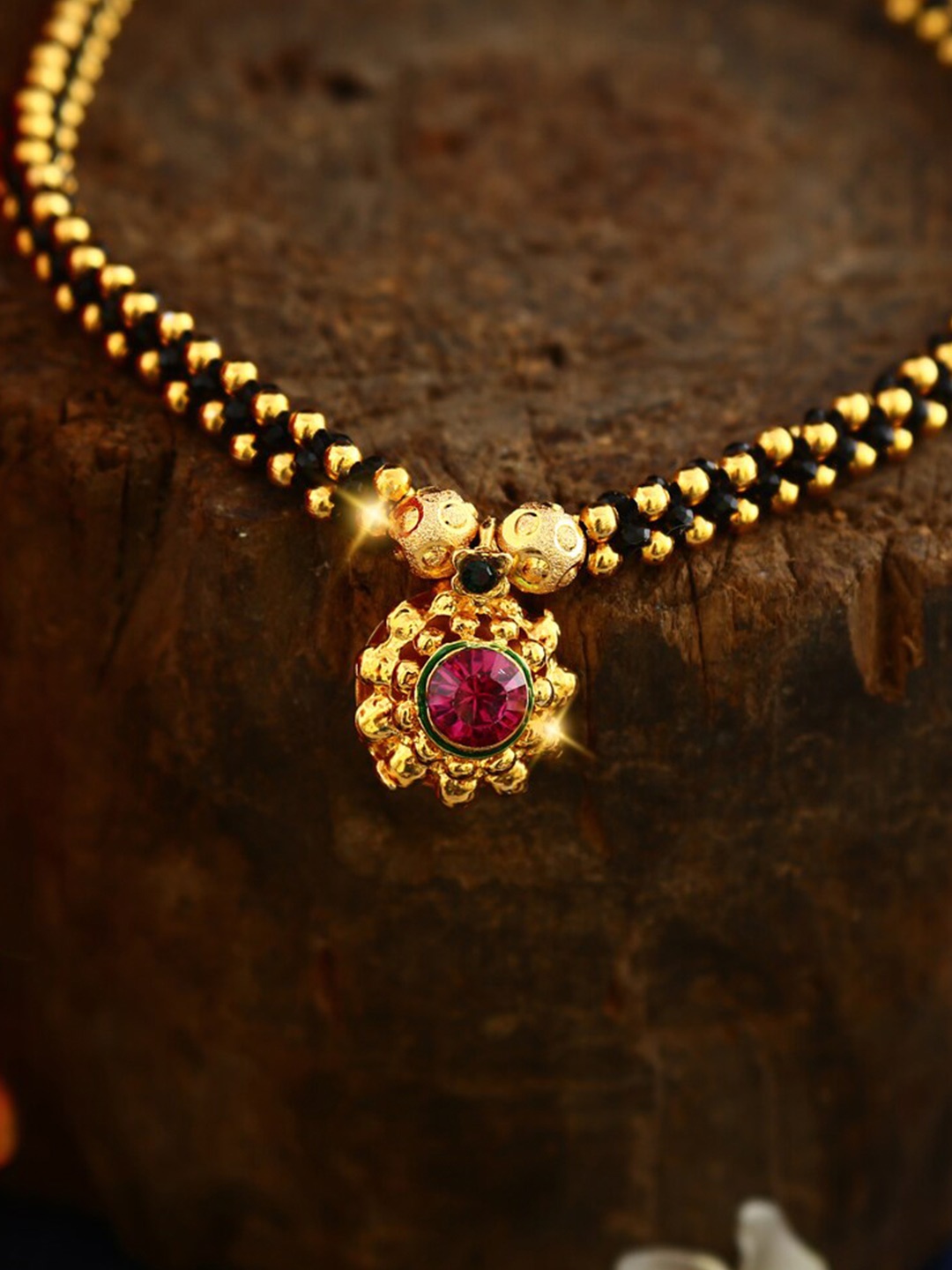 

MEENAZ Gold-Plated Stone-Studded & Beaded Mangalsutra