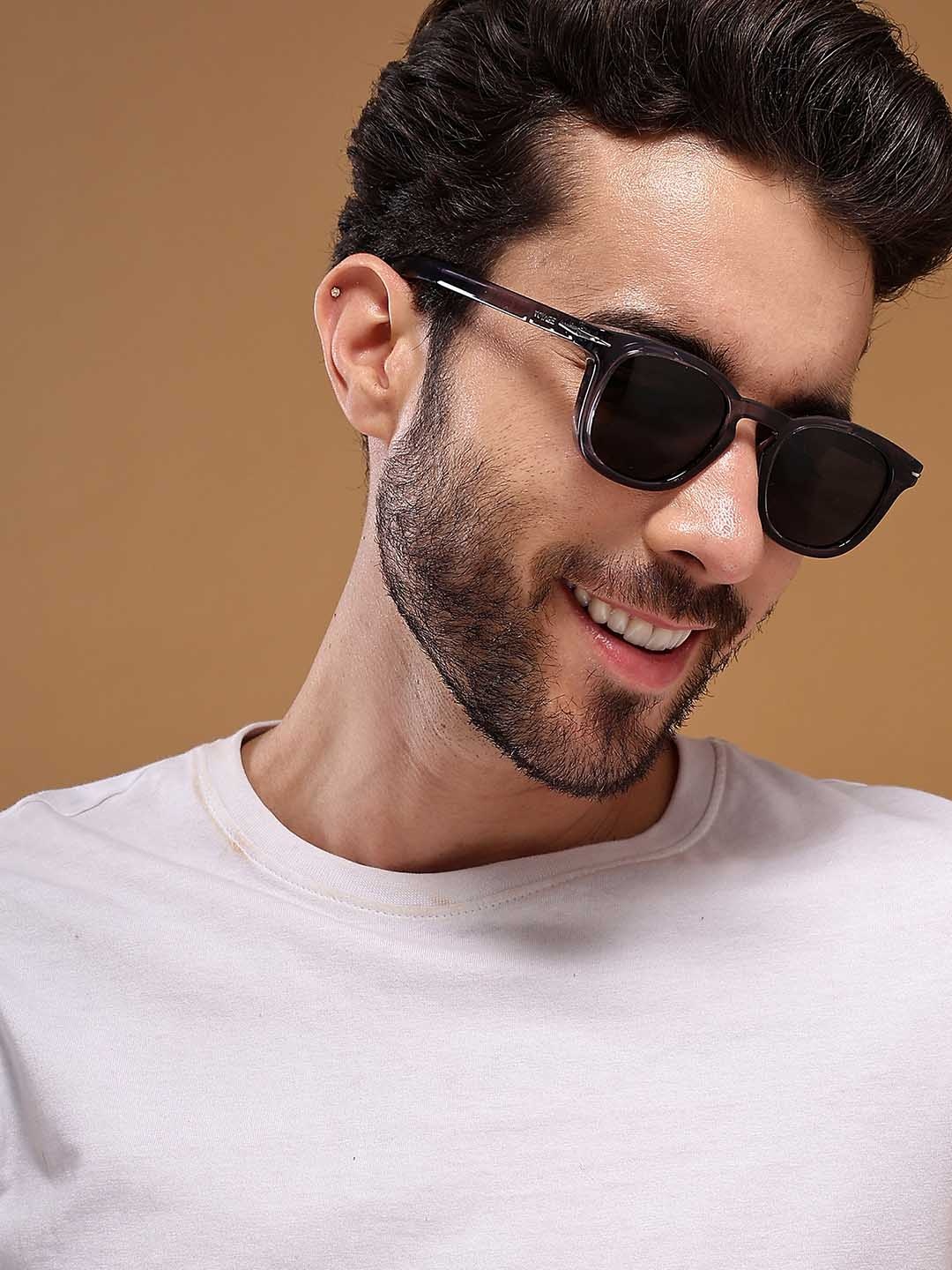

Voyage Unisex Wayfarer Sunglasses With Polarised and UV Protected Lens, Black