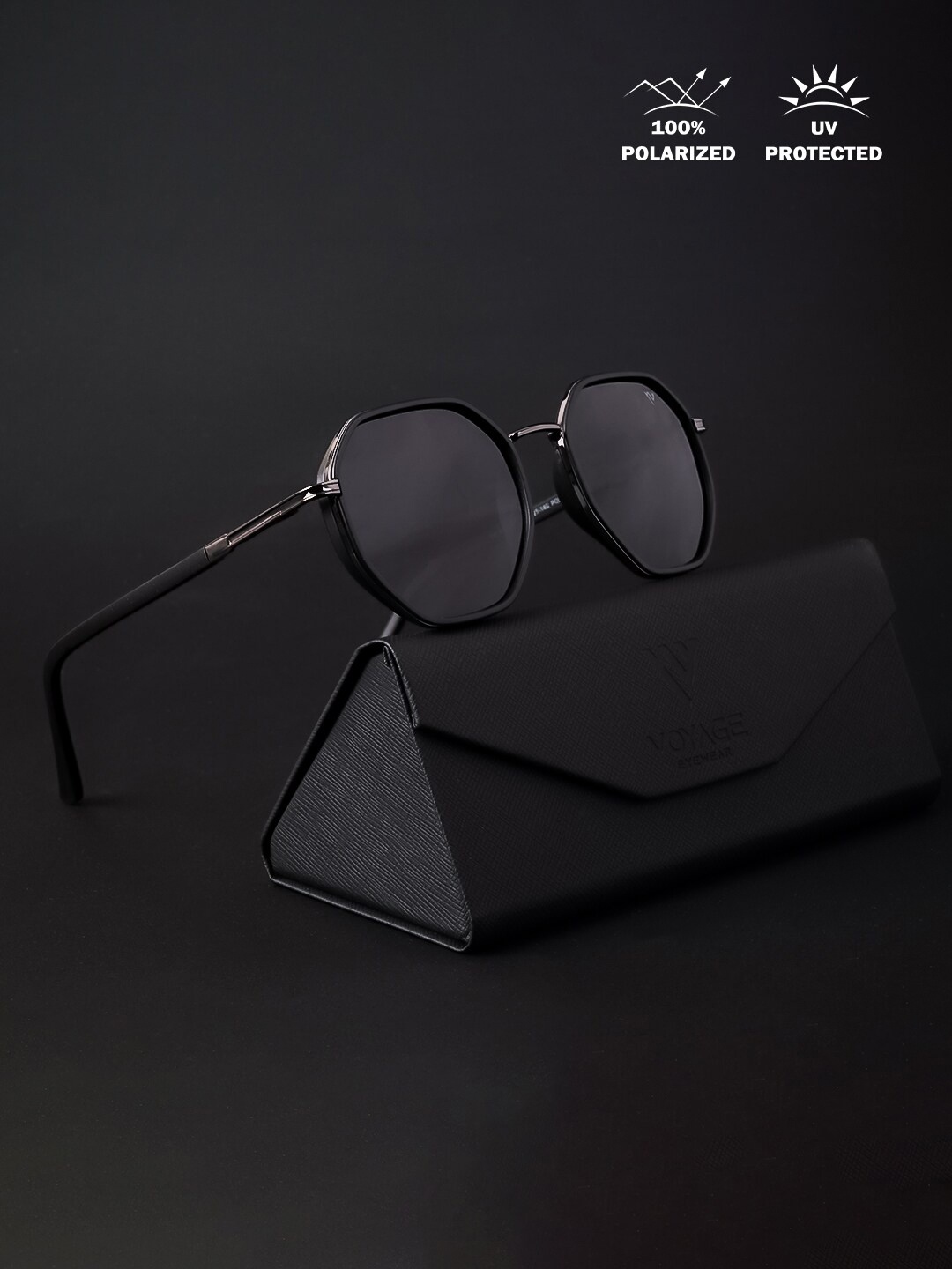 

Voyage Unisex Round Sunglasses With Polarised And UV Protected Lens, Black