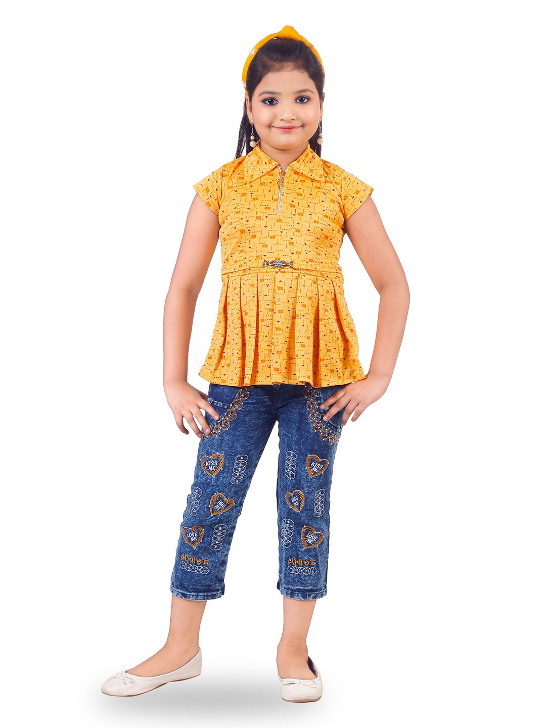 

BAESD Girls Printed Top With Capris, Yellow