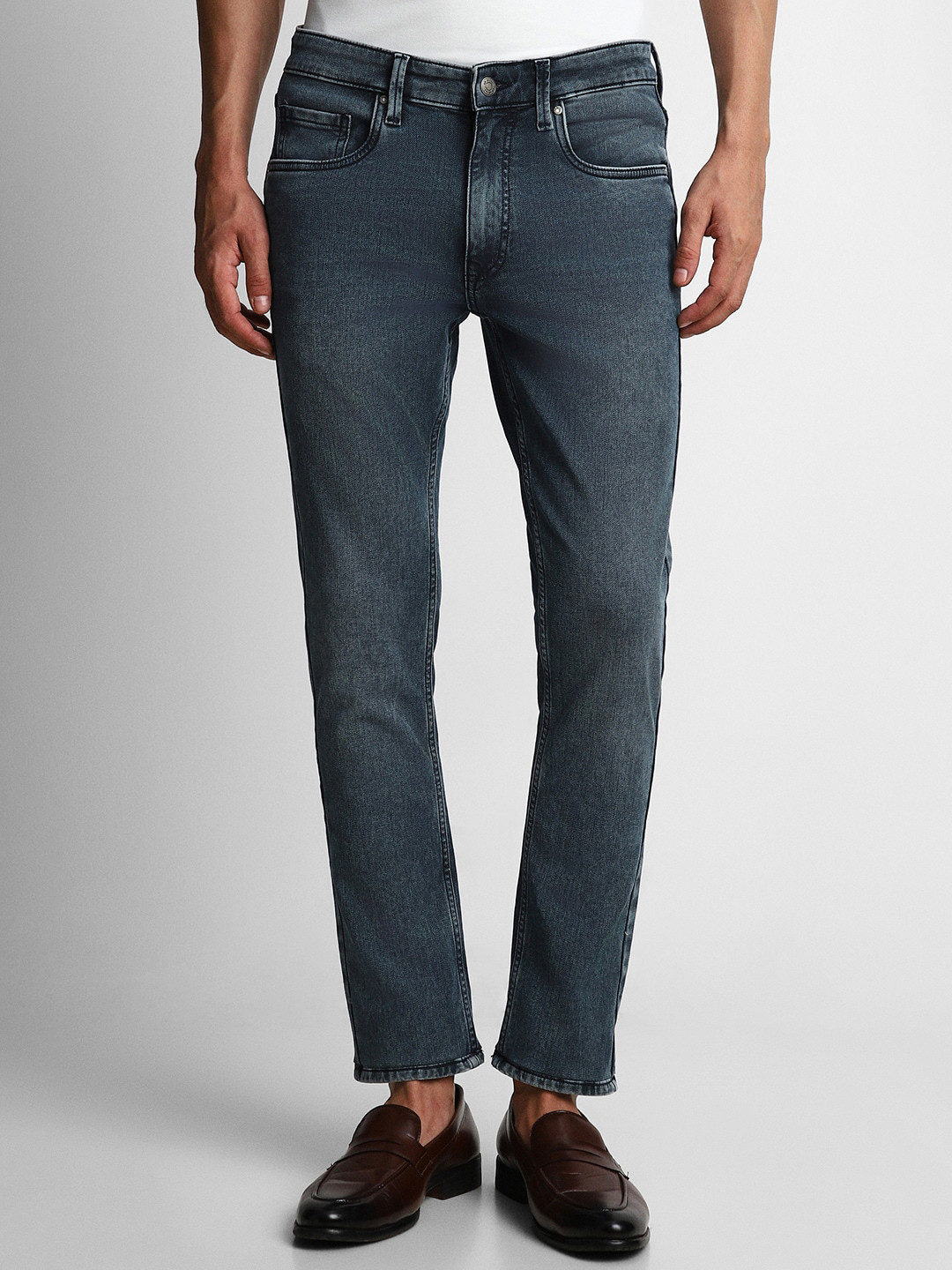 

Louis Philippe Jeans Men Slim Fit Light Fade Jeans, Navy blue