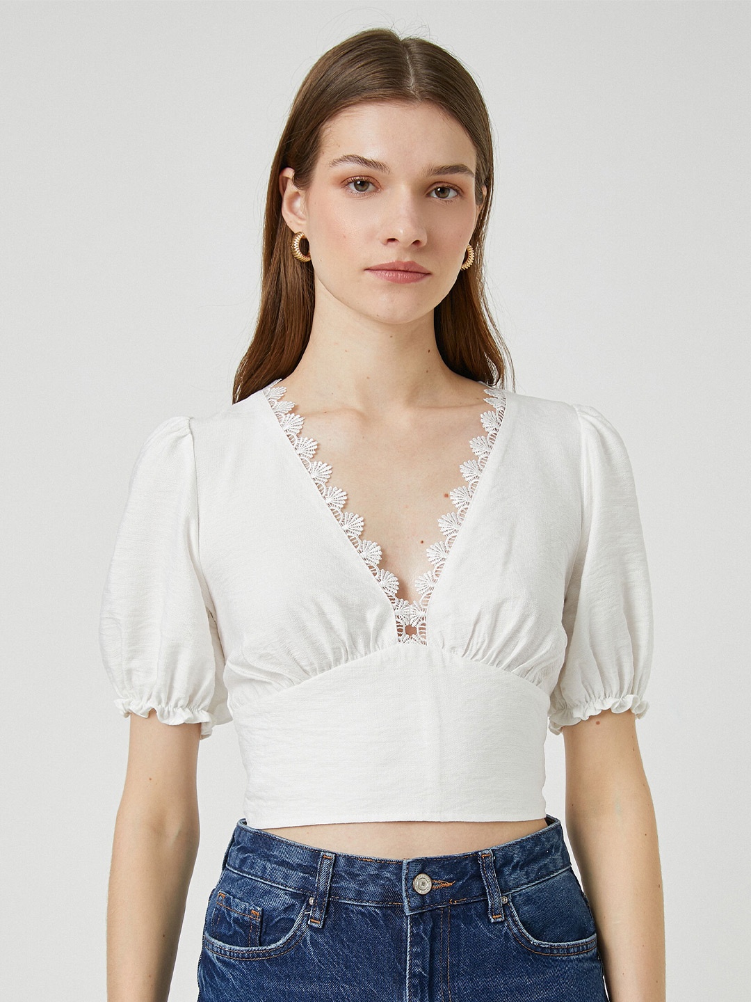 

Koton V-Neck Puff Sleeves Lace Inserts Detail Crop Regular Top, White