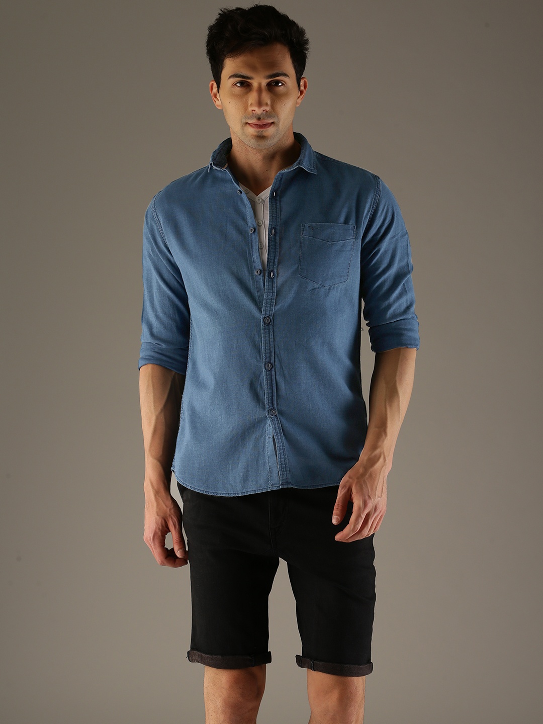 

Flying Machine Men Blue Comfort Slim Fit Solid Chambray Casual Shirt