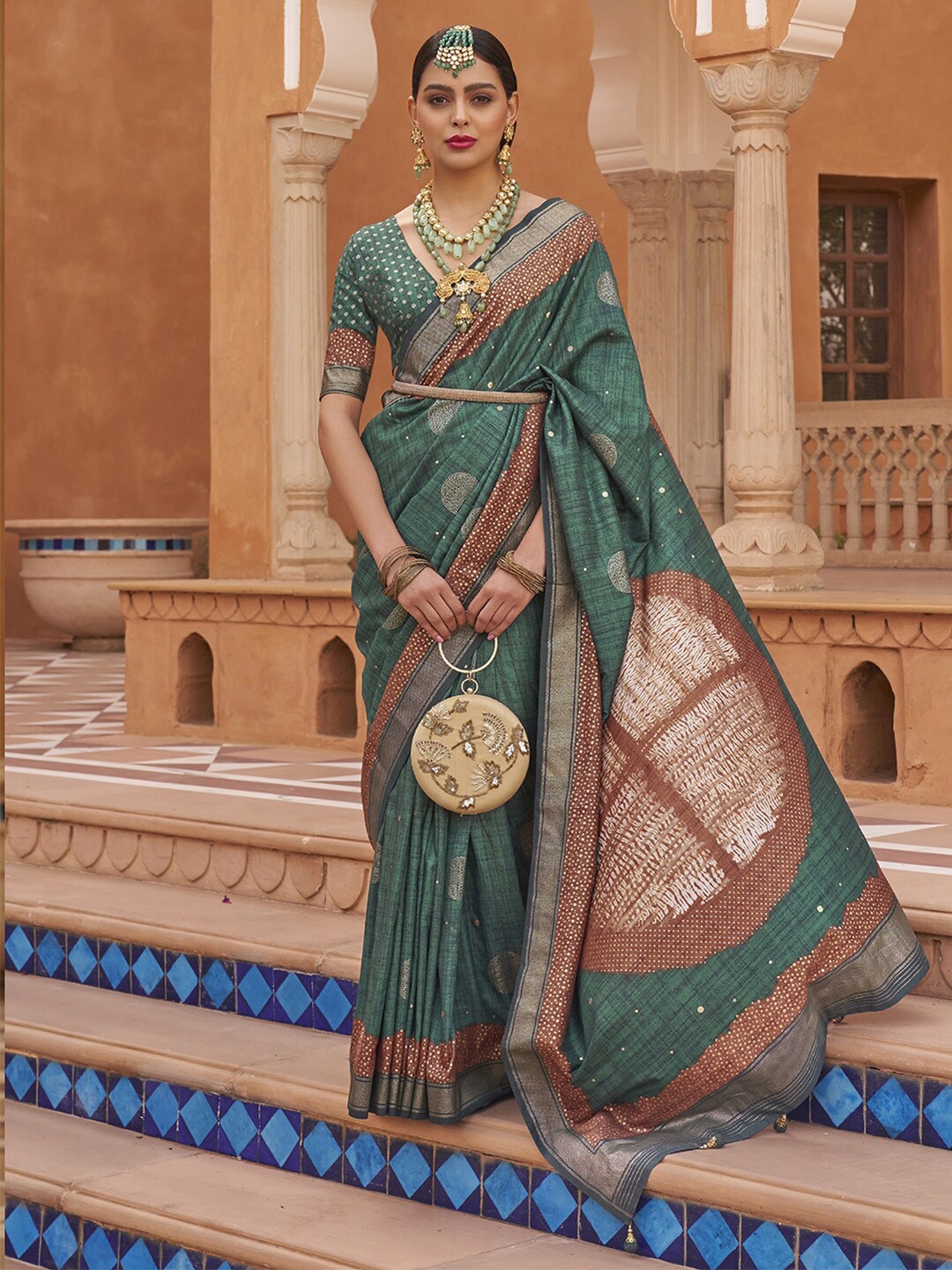 

Anouk Green & Rust Geometric Woven Design Zari Saree