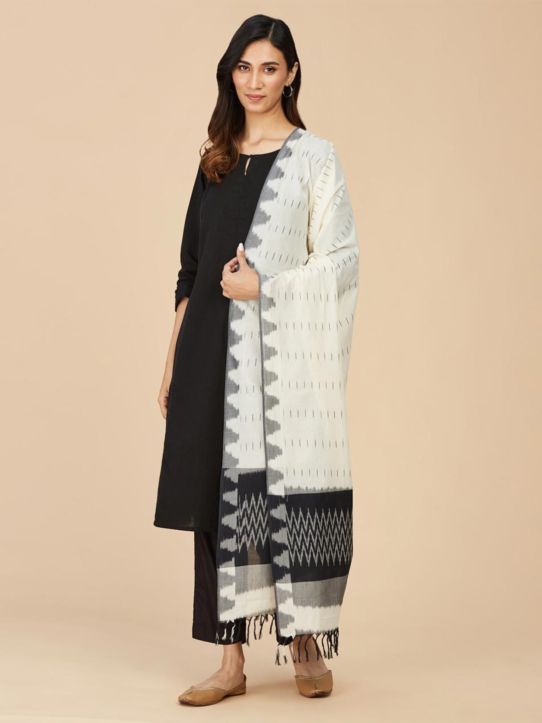 

Fabindia Ikat Woven Design Dupatta, Off white