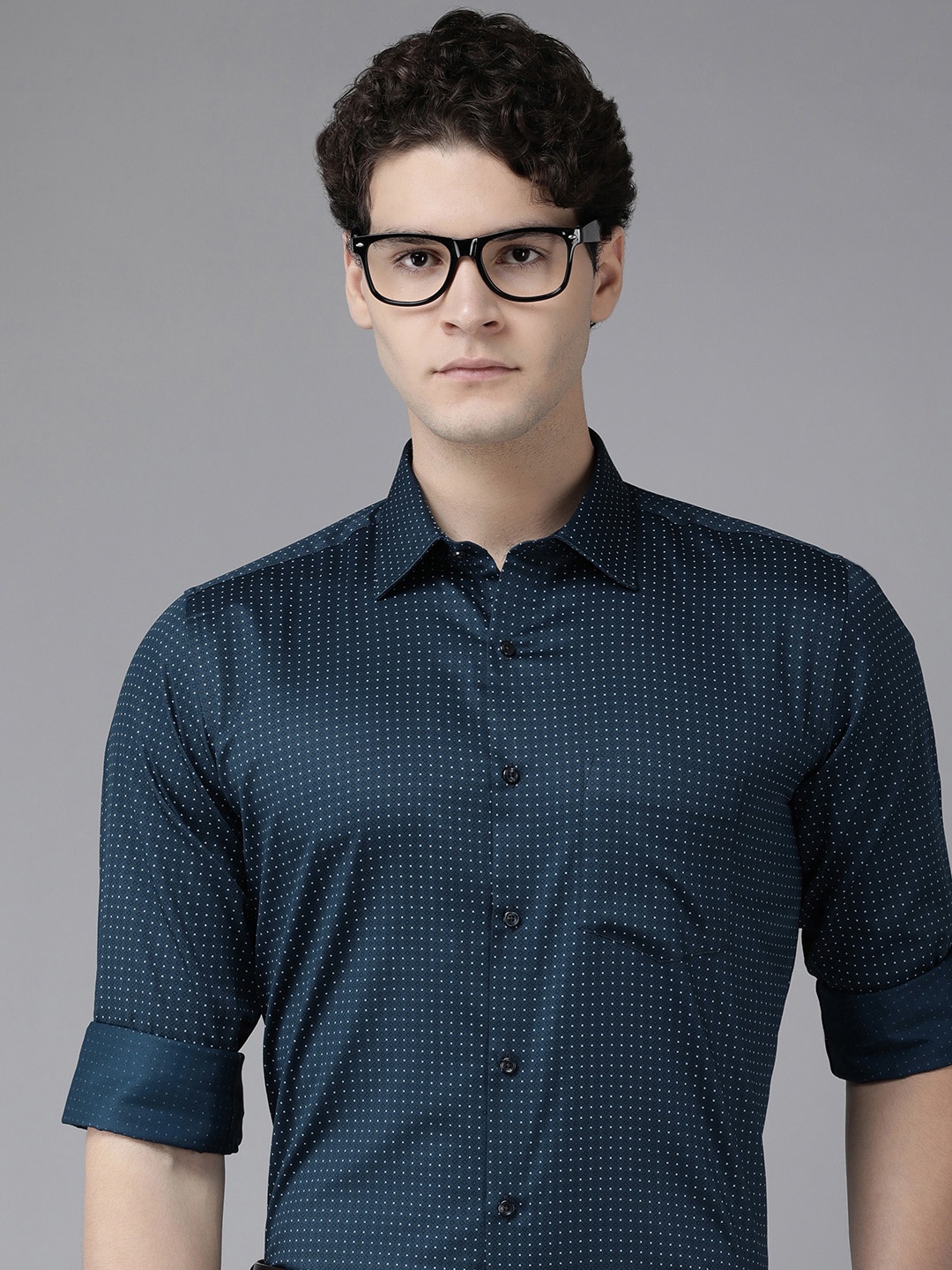 

Van Heusen Custom Micro-Ditsy Printed Pure Cotton Formal Shirt, Navy blue