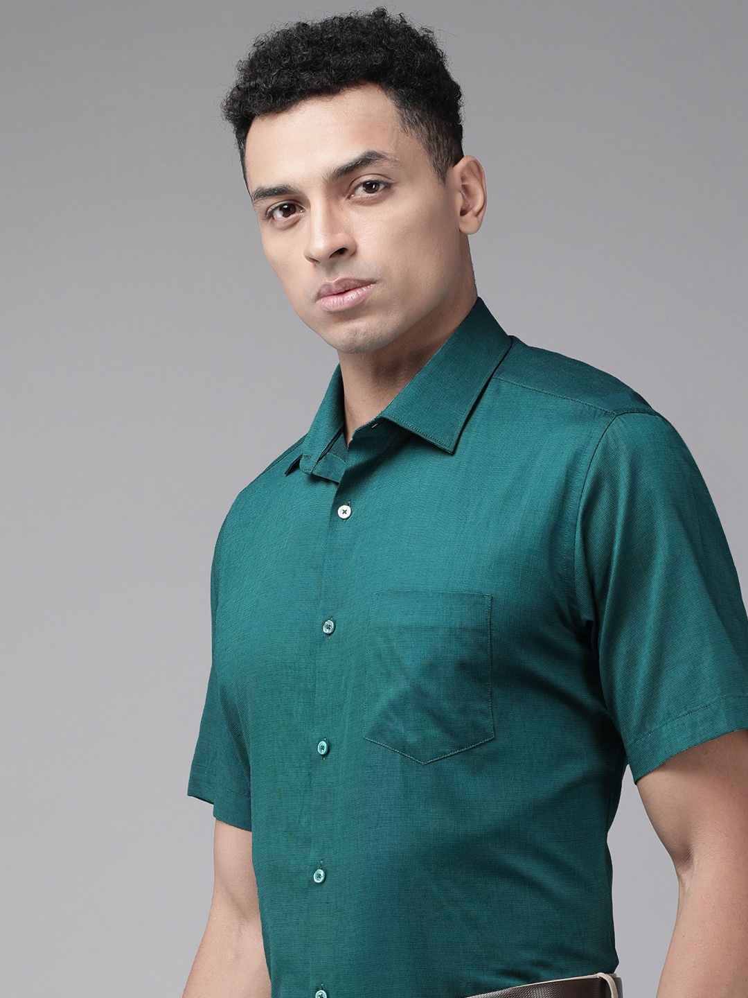 

Van Heusen Self Design Custom Fit Pure Cotton Formal Shirt, Teal