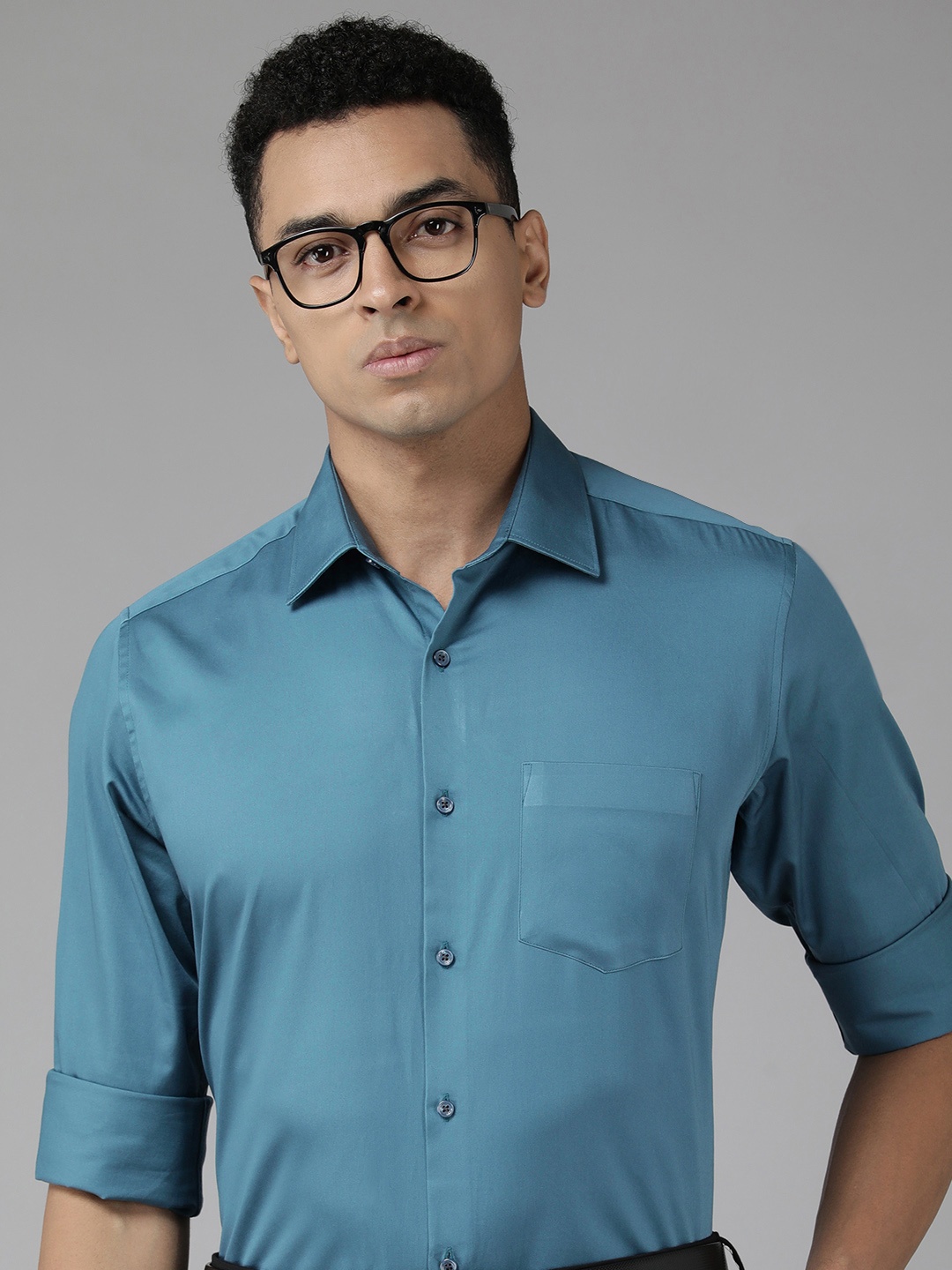 

Van Heusen Custom Fit Pure Cotton Formal Shirt, Teal