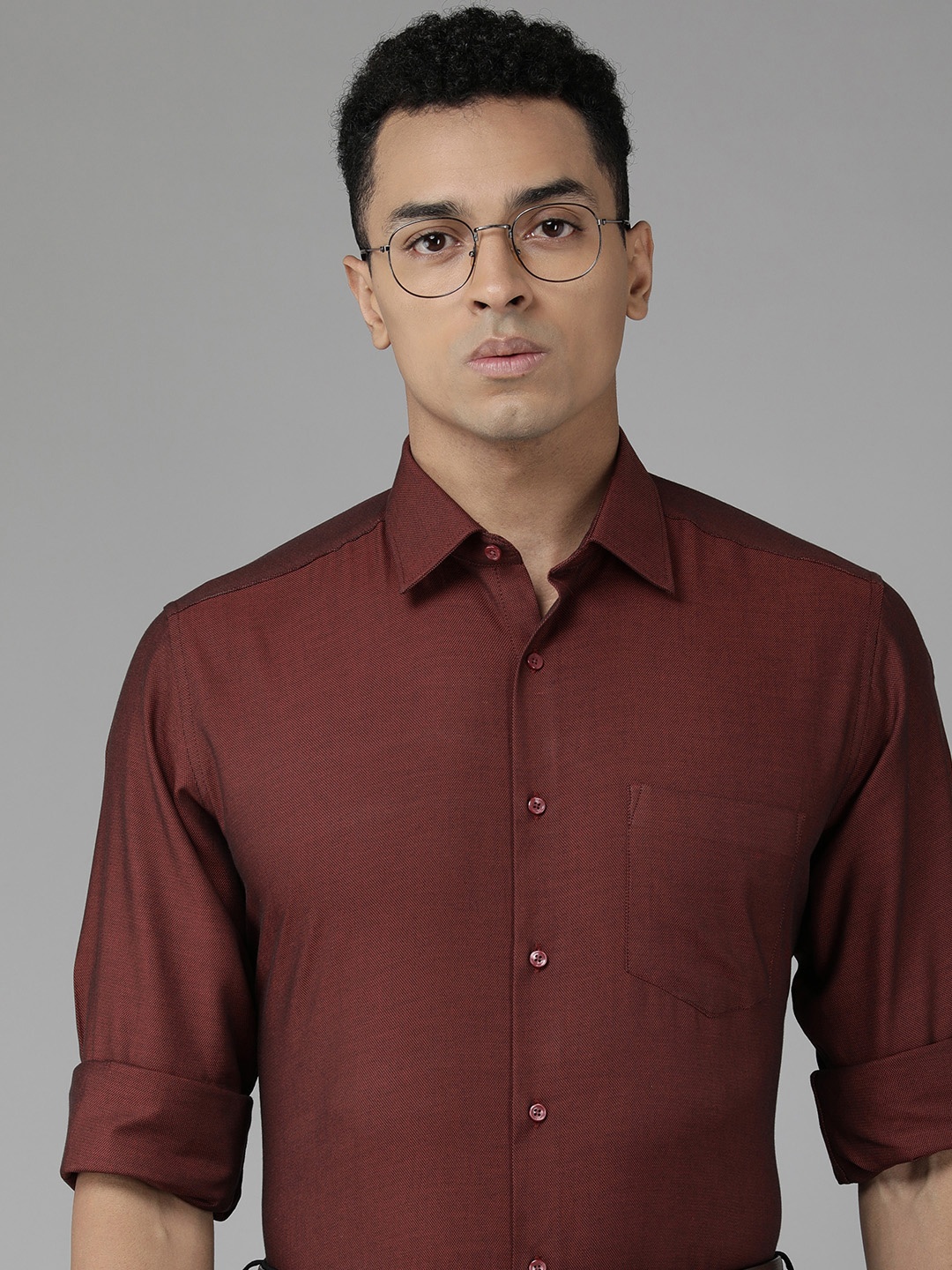 

Van Heusen Custom Fit Pure Cotton Formal Shirt, Maroon