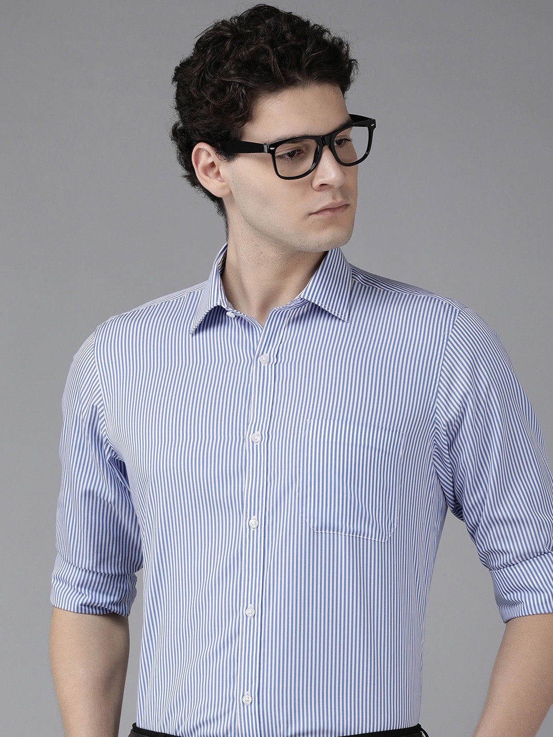 

Van Heusen Custom Fit Striped Pure Cotton Formal Shirt, Blue