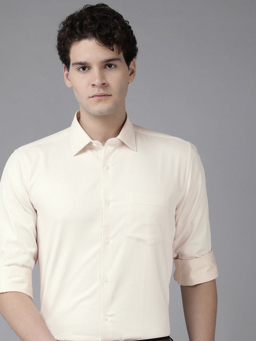 

Van Heusen Custom Fit Pure Cotton Formal Shirt, Peach