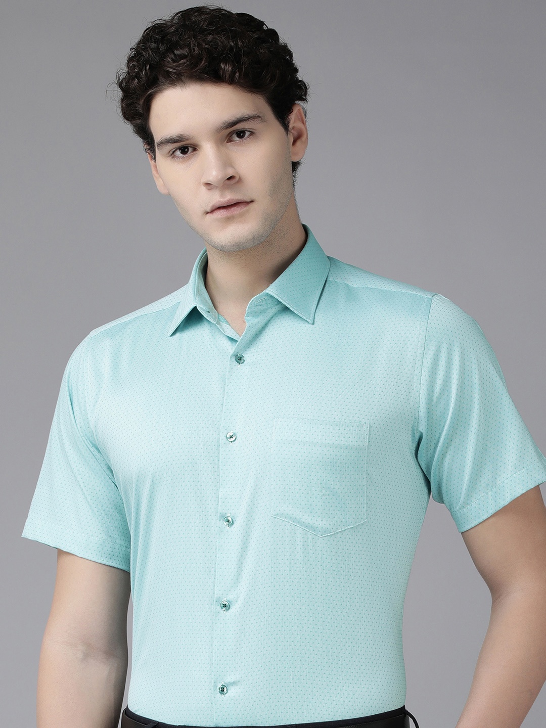 

Van Heusen Pure Cotton Self Design Textured Formal Shirt, Blue