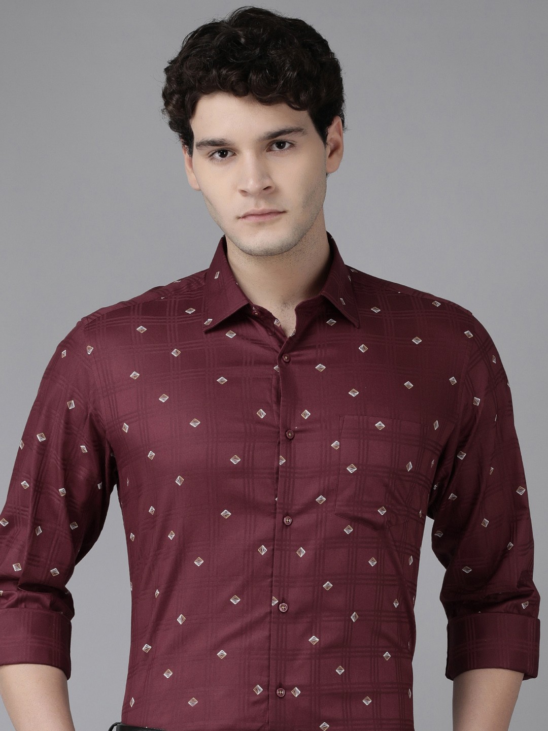 

Van Heusen Pure Cotton Geometric Printed & Checked Formal Shirt, Maroon