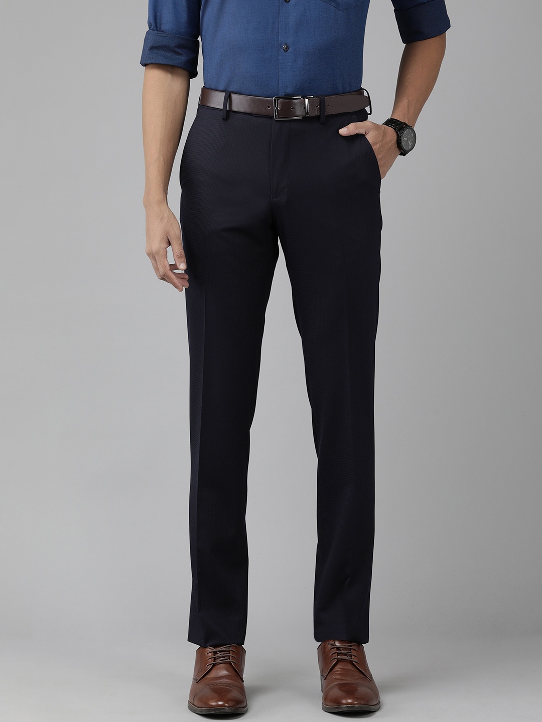 

Van Heusen Men Slim Fit Formal Trousers, Navy blue
