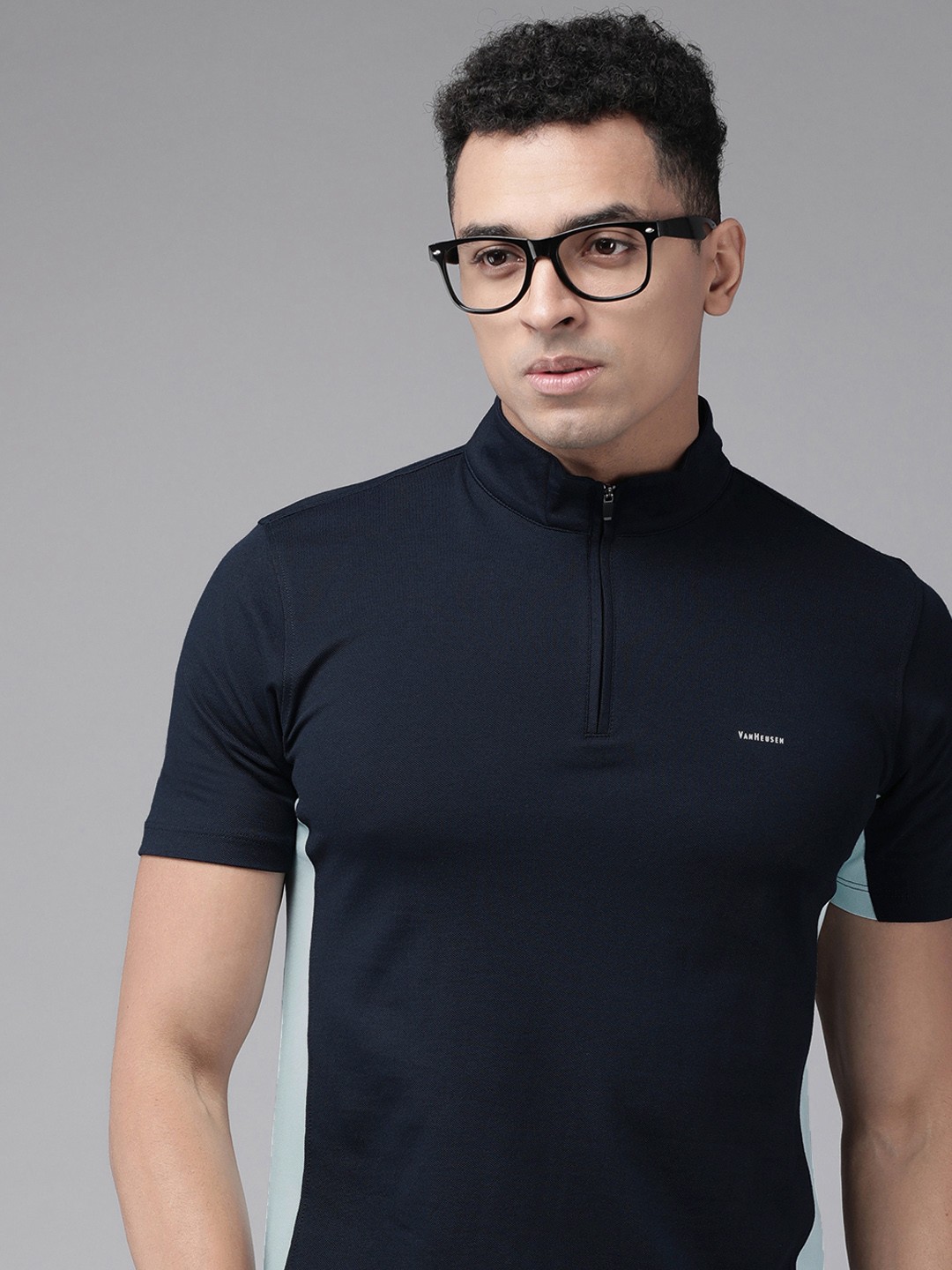 

Van Heusen Ribbed High Neck T-shirt, Navy blue