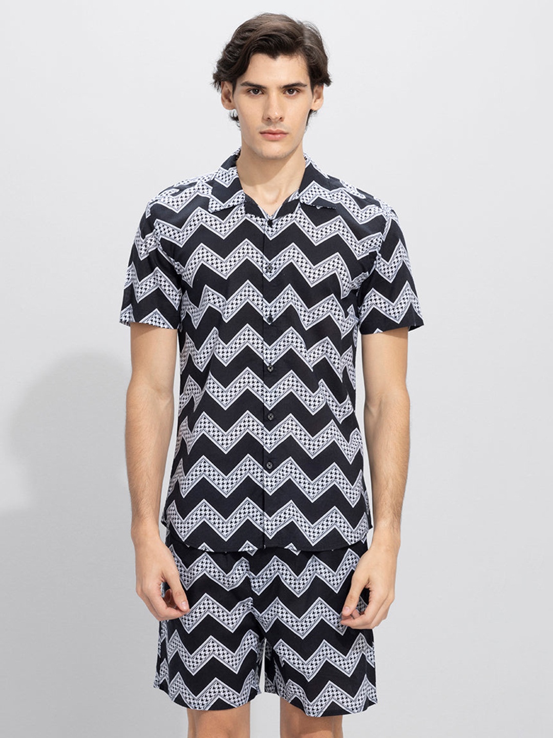 

Snitch Olive Green Geometric Printed Shirt With Shorts Co-Ords