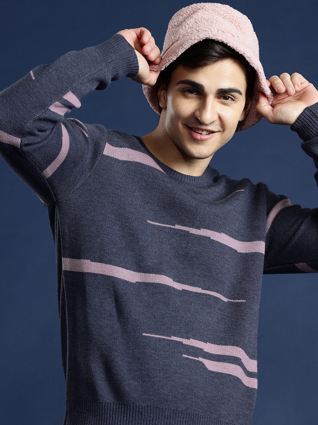 

Mast & Harbour Self Design Acrylic Pullover, Blue