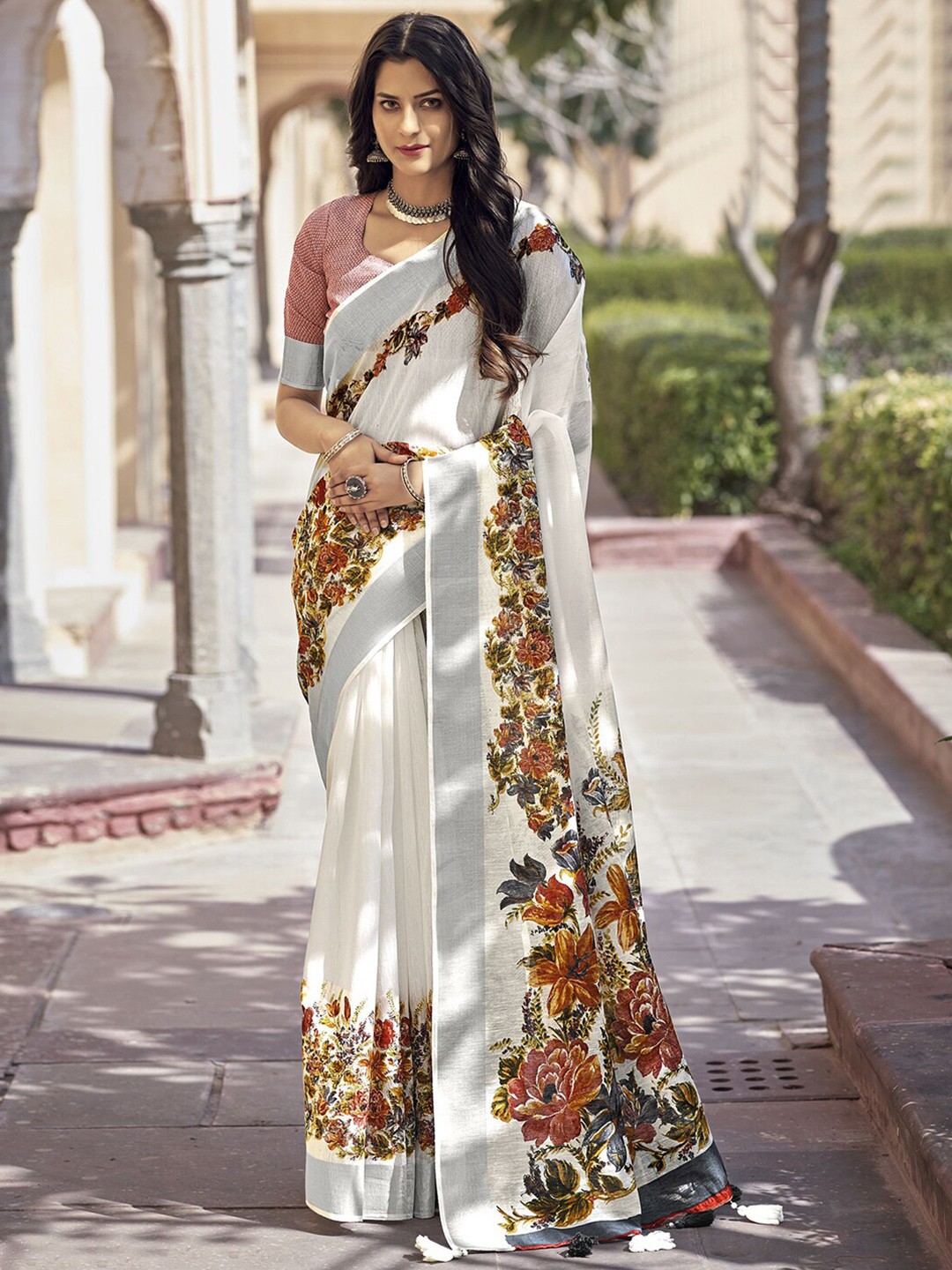 

Mitera White & Red Floral Printed Zari Saree