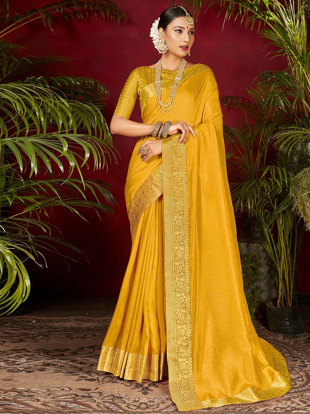 

Mitera Yellow & Gold-Toned Woven Design Zari Saree