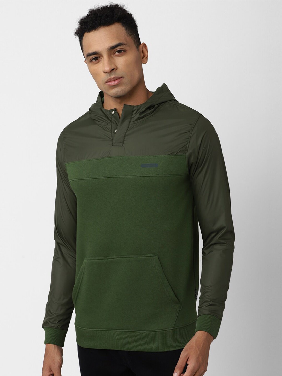 

V Dot Hooded Pullover Sweatshirt, Green