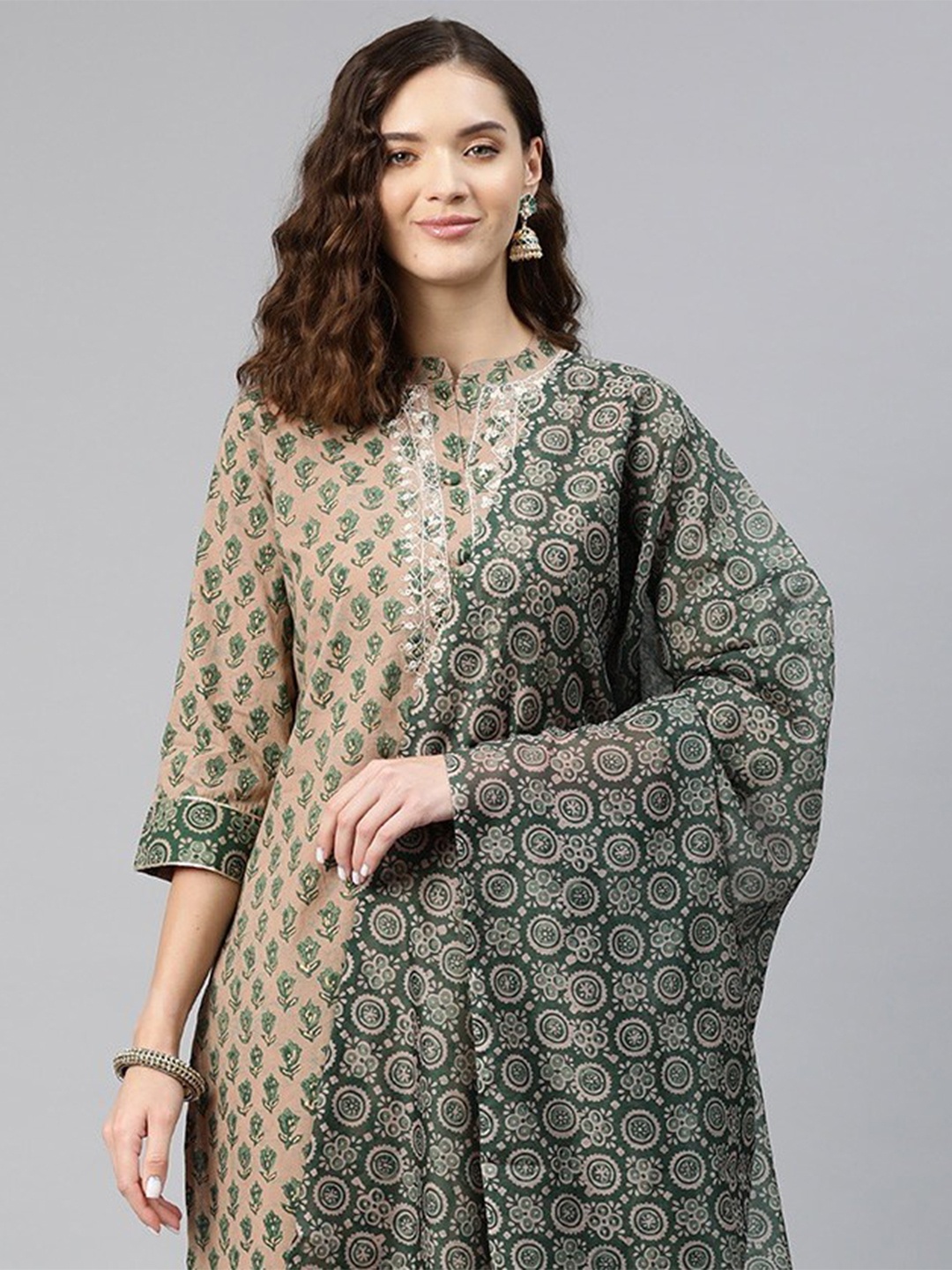 

Readiprint Women Ethnic Motifs Printed Cotton Kurta with Palazzos & Dupatta, Taupe