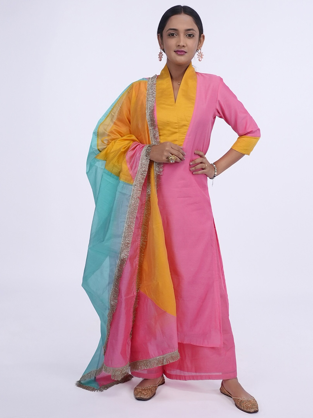 

Desi Weavess Mandarin Collar Kurta with Palazzos & With Dupatta, Pink