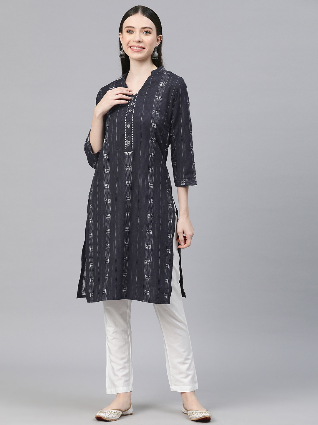 

Cottinfab Woven Design Mandarin Collar Pure Cotton Kurta, Navy blue