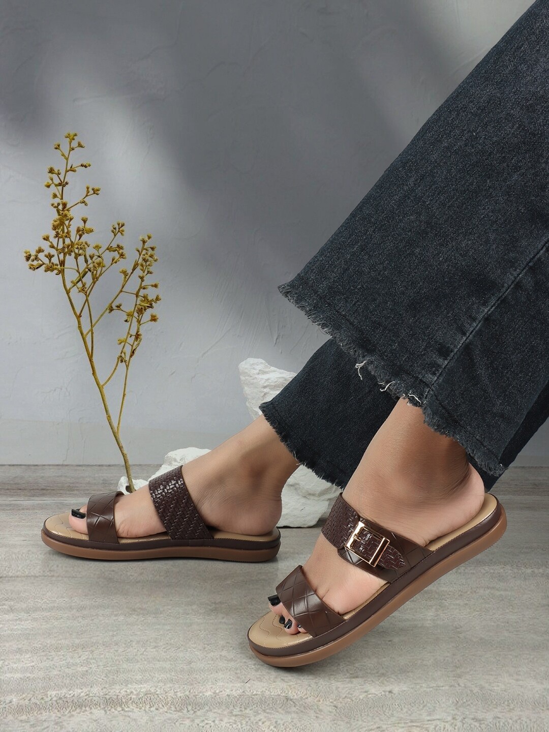 

ICONICS Textured Buckled Open Toe Flats, Brown
