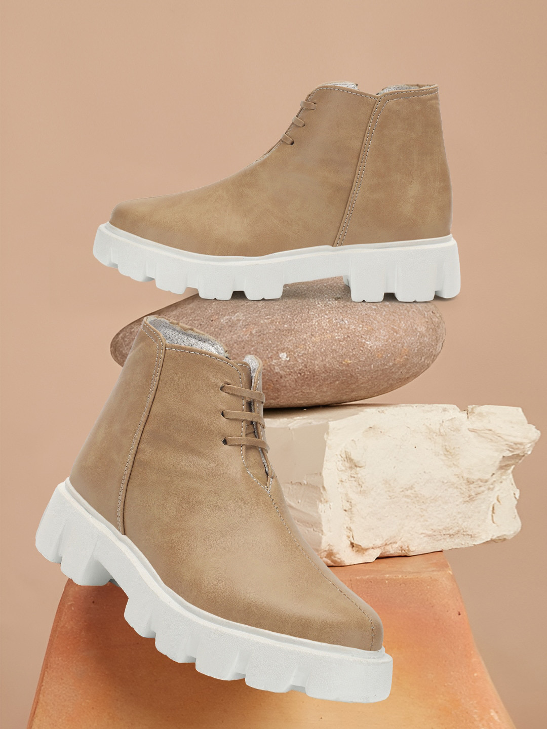

FASHIMO Mid-Top Leather Regular Boots, Cream