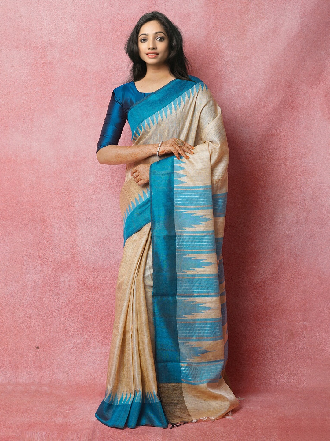 

Unnati Silks Geometric Woven Design Jute Silk Tussar Saree, Cream