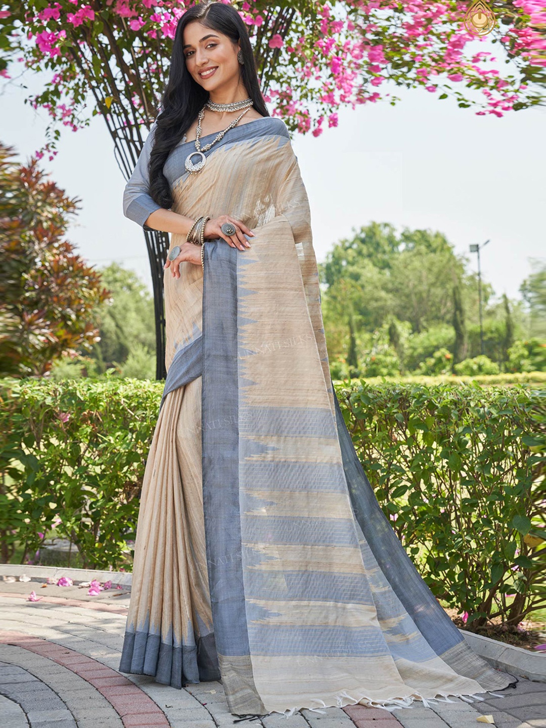 

Unnati Silks Geometric Woven Design Jute Silk Handloom Tussar Saree, Cream