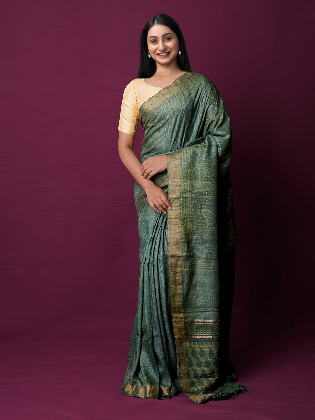 

Unnati Silks Ethnic Motifs Block Printed Pure Silk Tussar Saree, Green