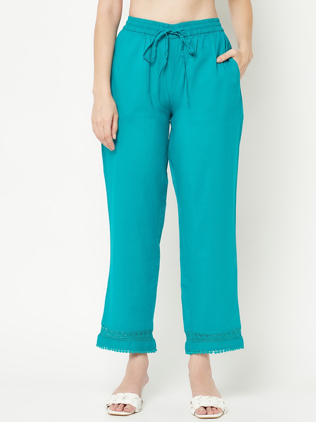 

IMARA Women Mid Rise Plain Straight Fit Cotton Cropped Trousers, Turquoise blue