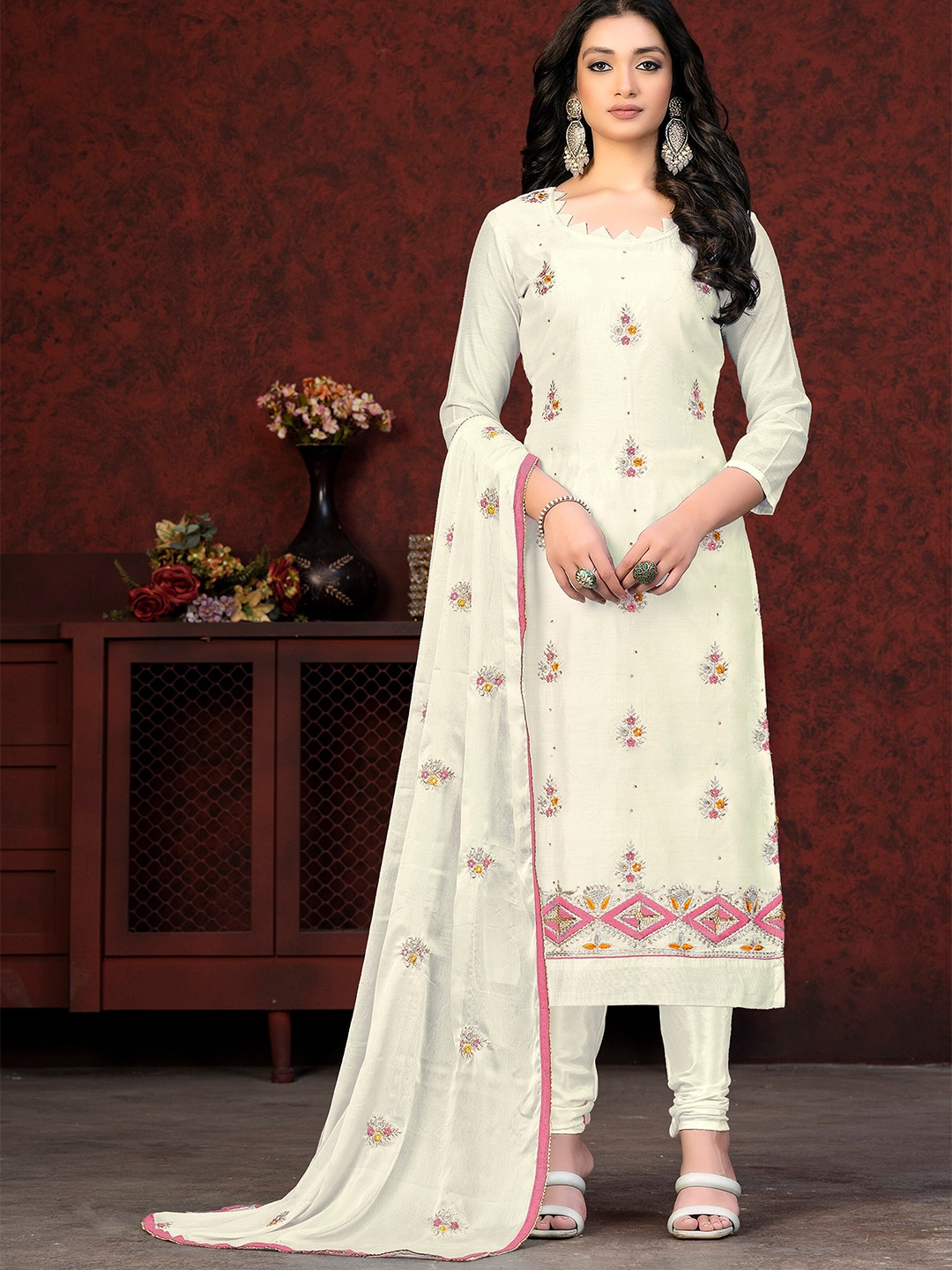 

SHADOW & SAINING Floral Embroidered Unstitched Dress Material With Dupatta, Off white