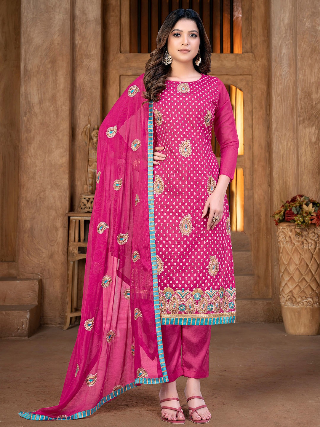 

SHADOW & SAINING Embroidered Unstitched Dress Material, Pink