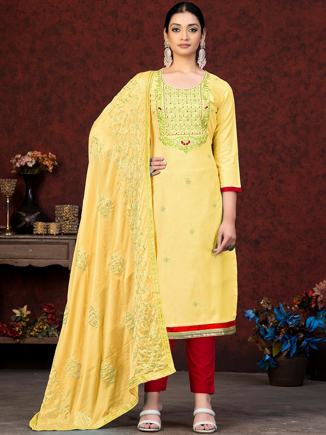 

SHADOW & SAINING Embroidered Unstitched Dress Material, Yellow