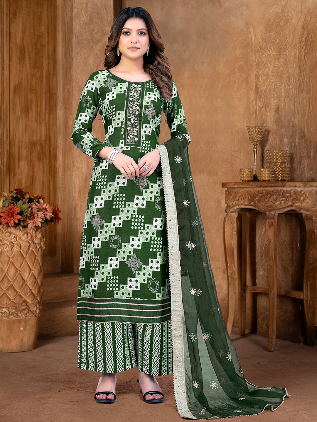 

SHADOW & SAINING Geometric Printed Gotta Patti Unstitched Dress Material, Green