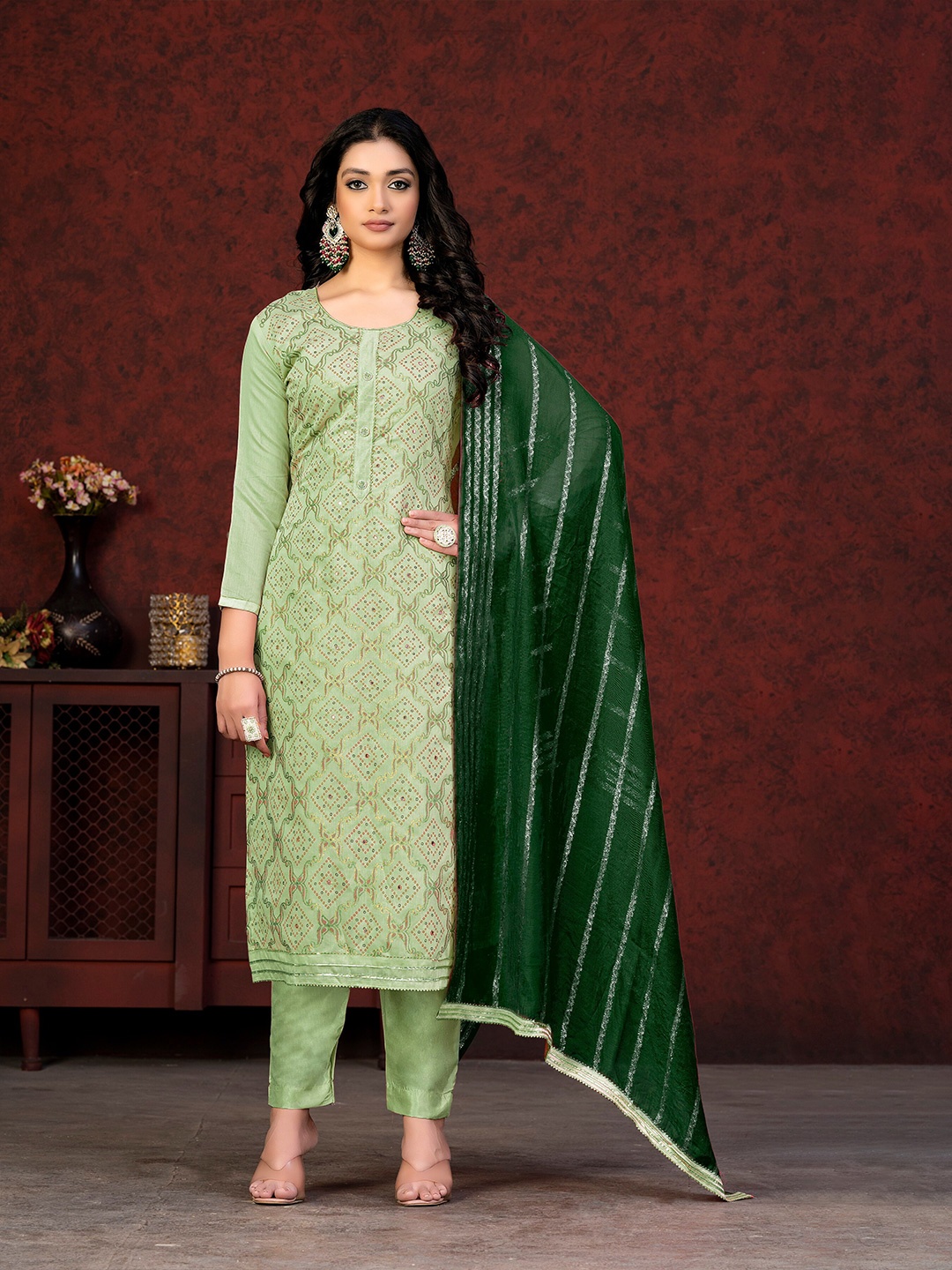 

SHADOW & SAINING Bandhani Printed Unstitched Dress Material With Dupatta, Sea green