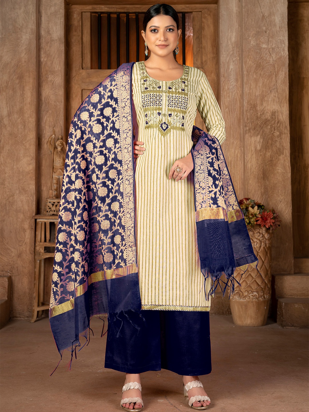 

SHADOW & SAINING Embroidered Unstitched Dress Material, Beige