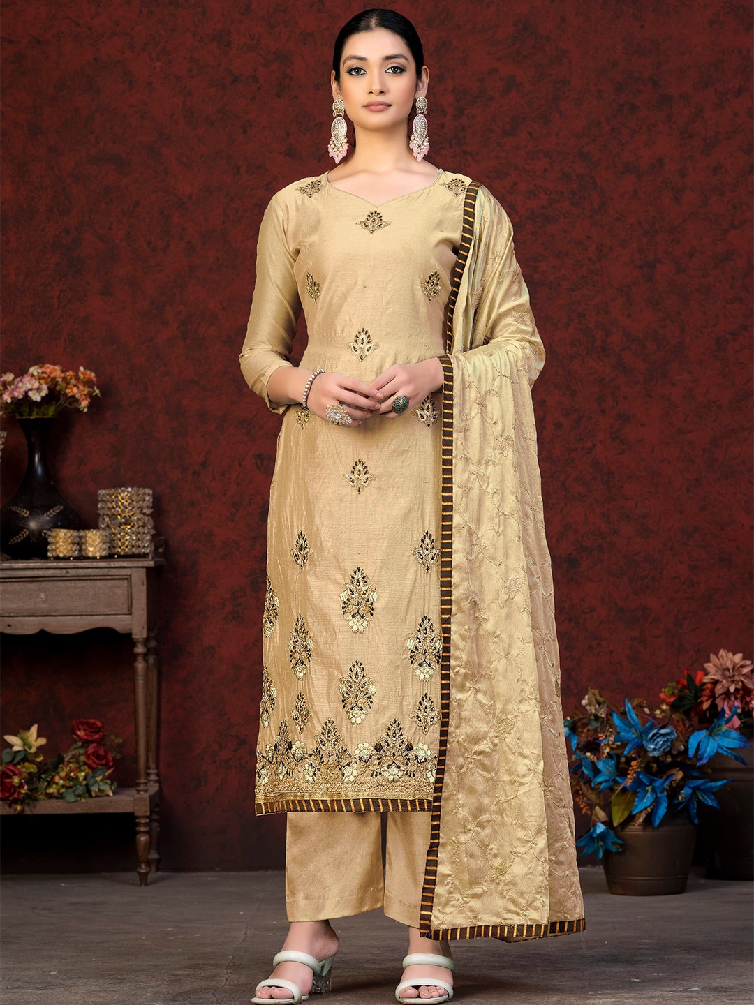 

SHADOW & SAINING Floral Embroidered Bead Work Unstitched Dress Material, Beige